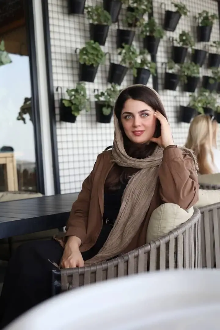 سمانه مطهری - کارشناس شیمی محض